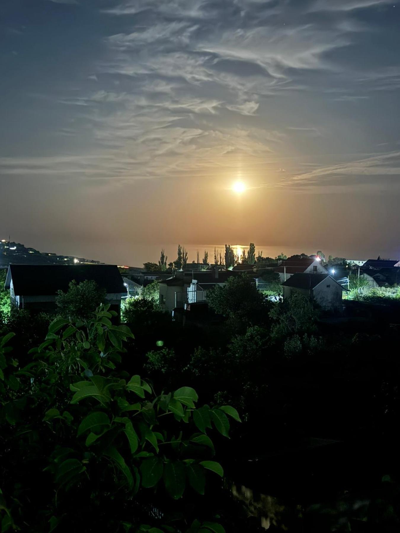 Maldives Hotel Vapniarka Eksteriør billede